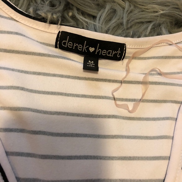 Striped romper - Picture 3 of 3